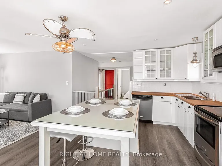 18 1/2 Lakeshore Dr — Photo 21