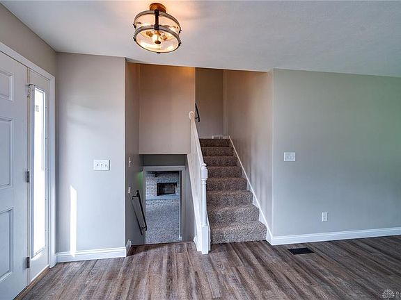 5th image of 7207 Barr Cir