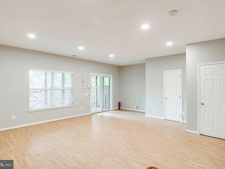 12476 Casbeer Dr — Photo 30