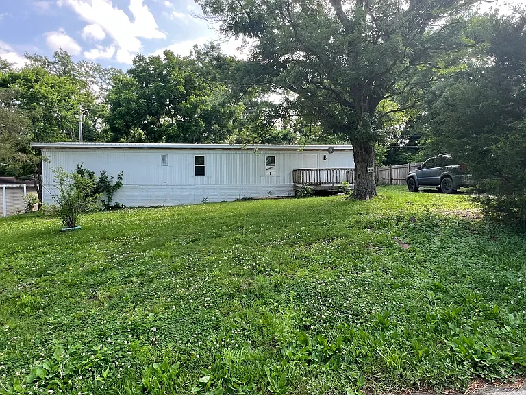 216 Catherman Dr — Photo 1