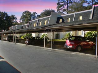 501 SW 75th St APT C8, Gainesville, FL 32607