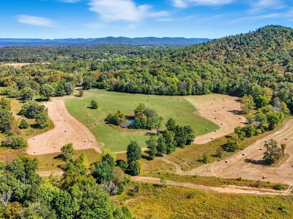 1 Bilbrey Rd, Cookeville, TN 38506