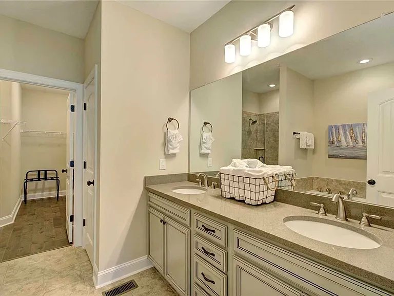 205 Mariners Cir — Photo 24