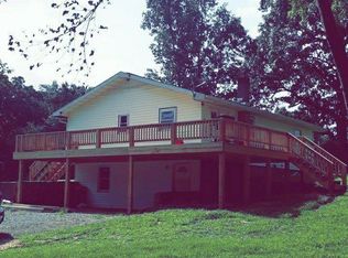 515 Forker Ln, Grantsburg, IL 62943