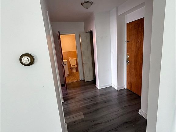 2nd image of 101 Mulberry St APT 314