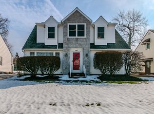1677 Hawthorne Dr, Mayfield Heights, OH