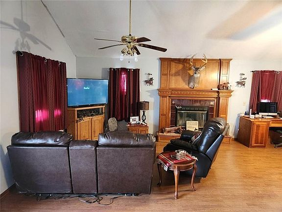 4th image of 4182 SW K St