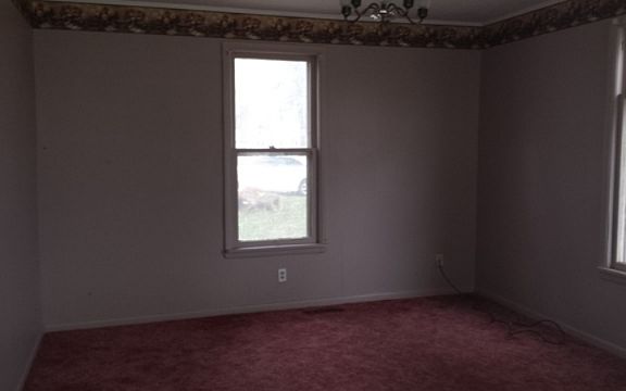 5th image of 107 NE 5th St
