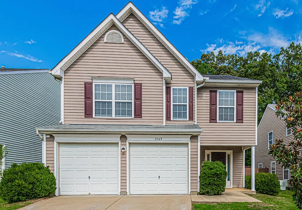 1549 Pebble Ridge Dr
