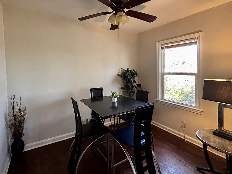 269 Florida Ave SW — Photo 5
