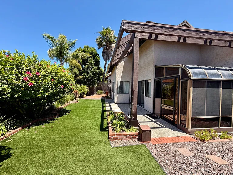 2118 Pine Crest Way — Photo 10
