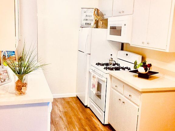 4th image of 953 Lupin Ave APT 7