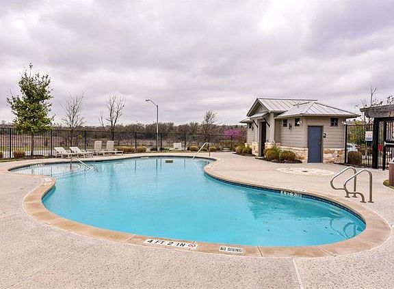 4th image of 1620 Bryant Dr Unit 2305