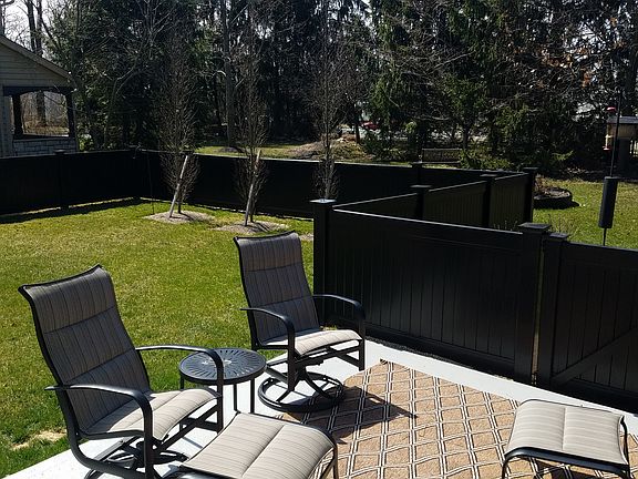 3rd image of 477 Pinebrooke Ln