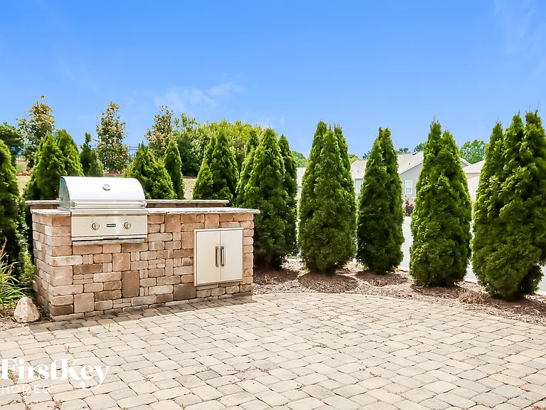 7815 Sawgrass Ln — Photo 14
