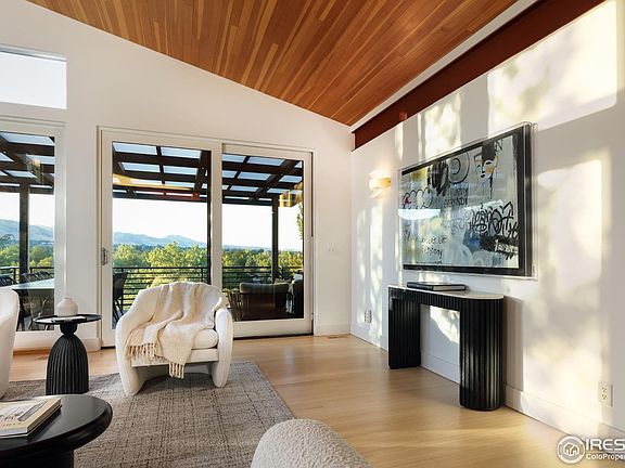 5th image of 2035 Balsam Dr