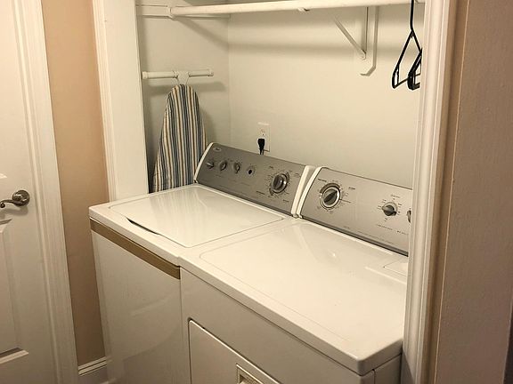 Laundry - washer/dryer not included
