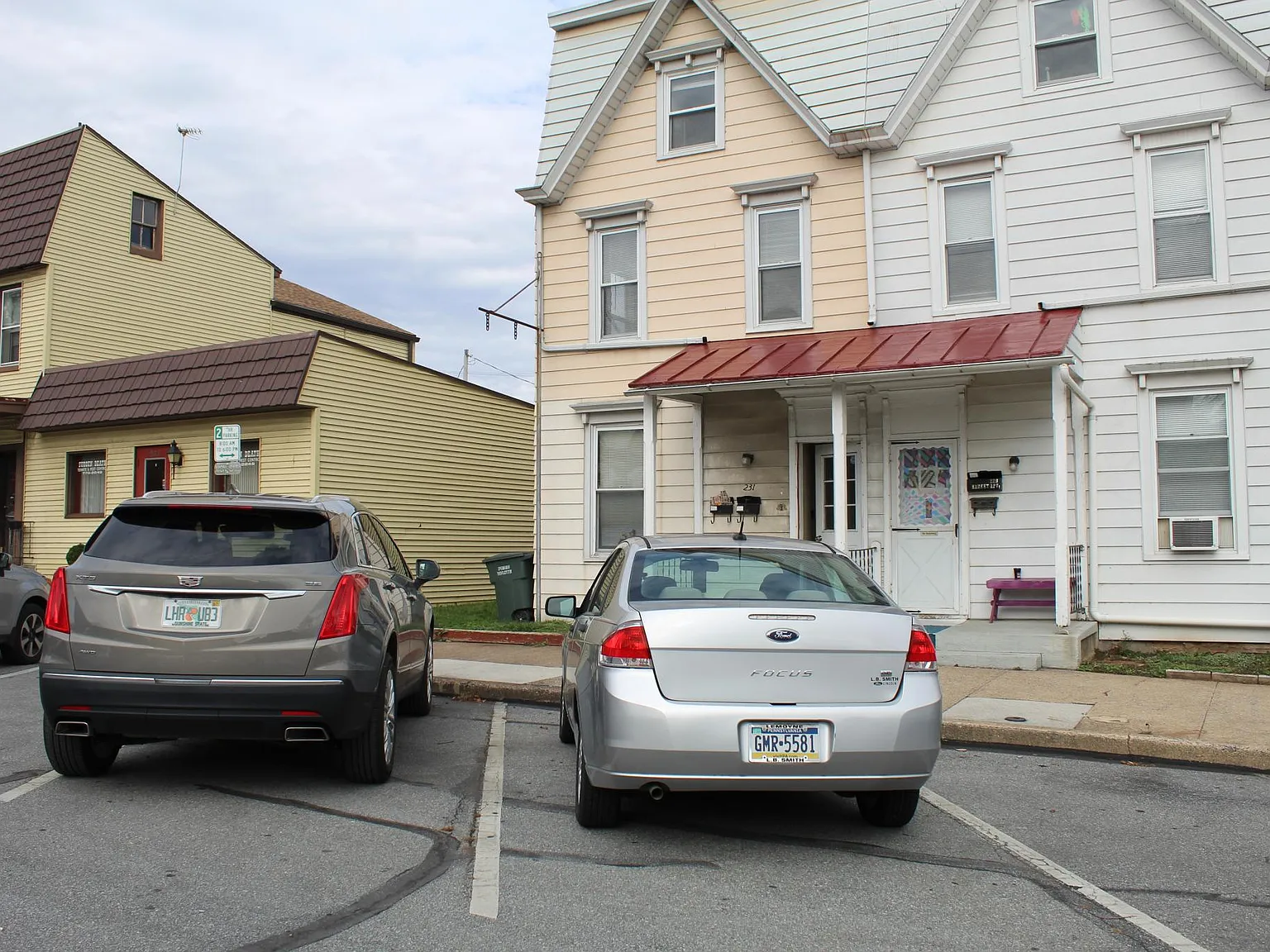 3 bed, 1099 sqft, $1,399 — Photo 2