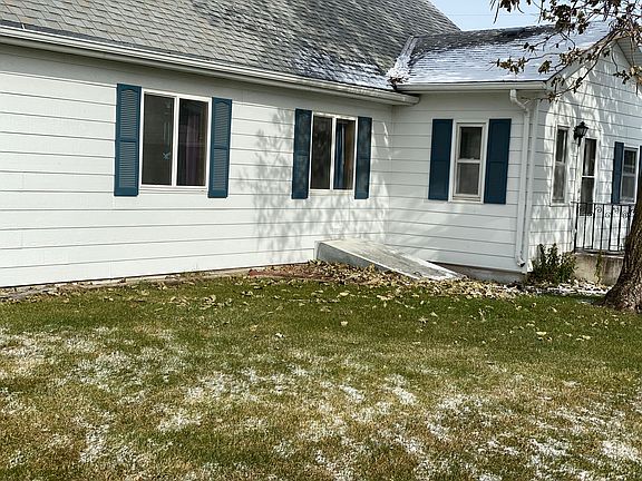 5th image of 213 Logan Ave