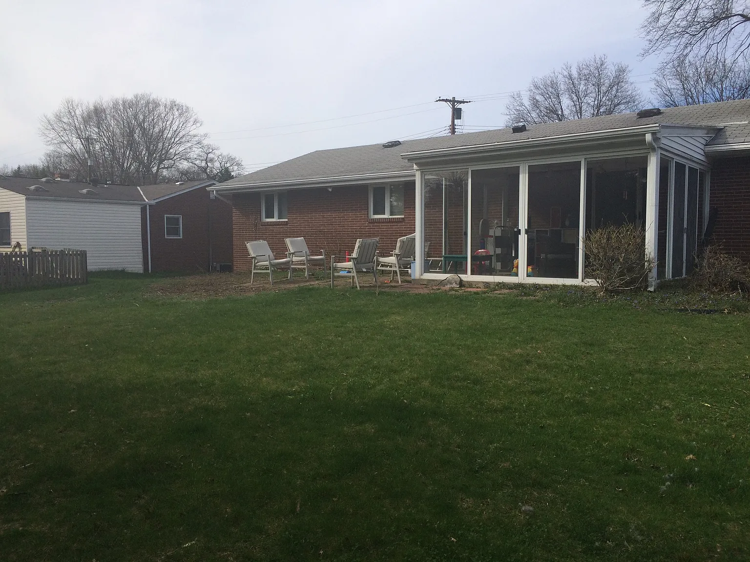 141 Pilgrim Dr photo 1
