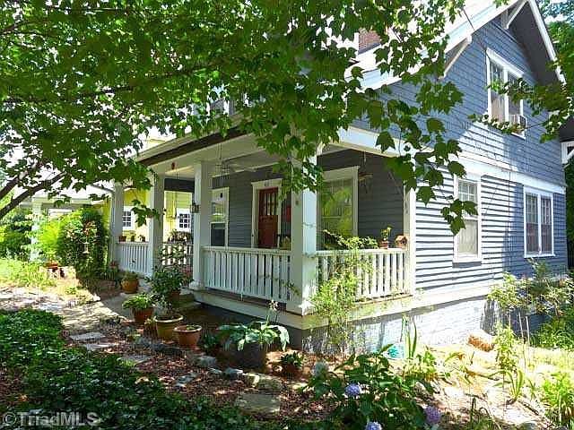 1st image of 414 Hillside Dr