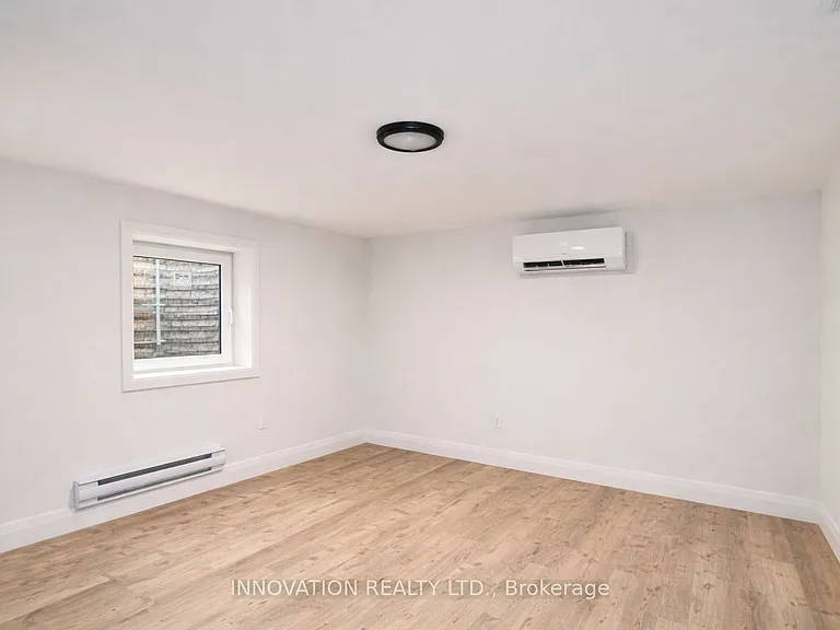 21 Parkside Cres #B — Photo 10