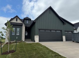 8182 Edgewood Ct, West Des Moines, IA 50266