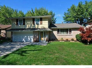 126 Ponderosa Dr, Buffalo, NY 14221