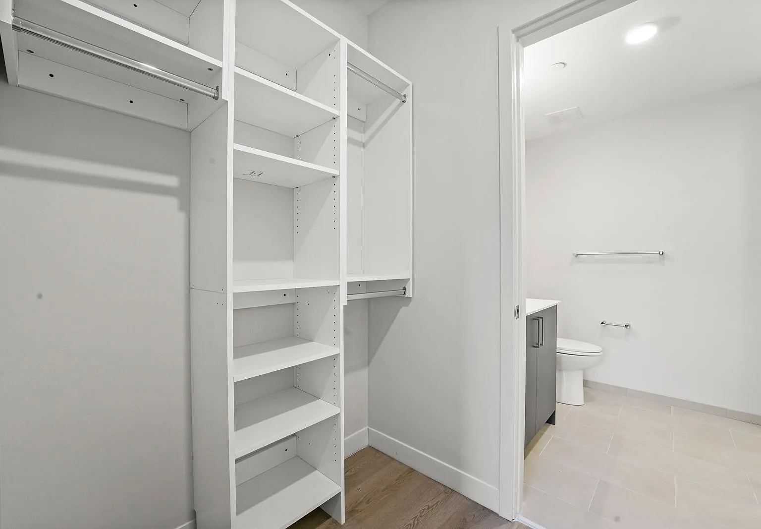 2 bed, 2.0 bath, 791 sqft, $3,590 — Photo 4