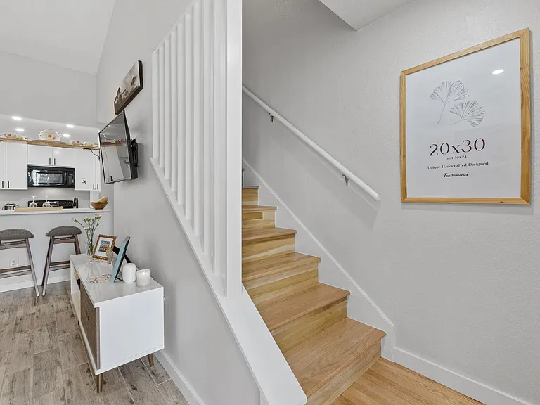 1015 E Yager Ln #115 — Photo 22