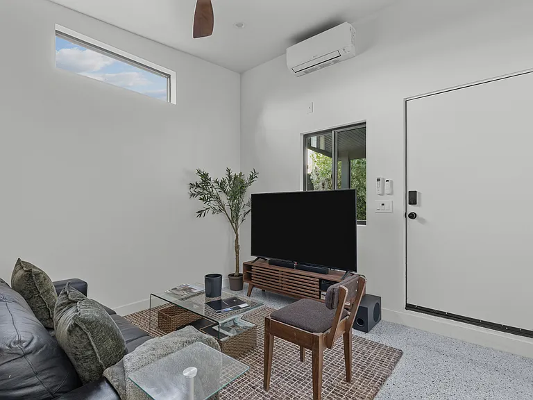 18013 Santa Rita St — Photo 4