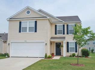 9446 W Quarter Moon Dr, Pendleton, IN 46064