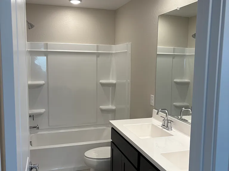 3354 S 180th Ln — Photo 27