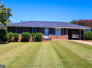 126 N Chilton Cres, Lagrange, GA 30240