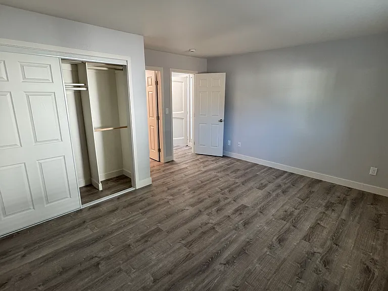 Silicon Valley Apartments — Photo 48