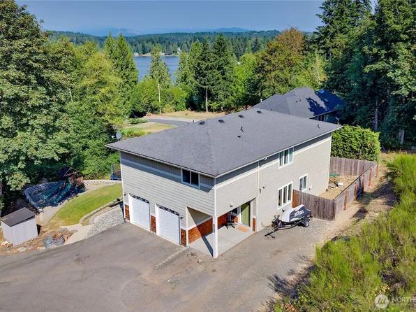6110 Lakemont Lane, Bremerton, WA 98312