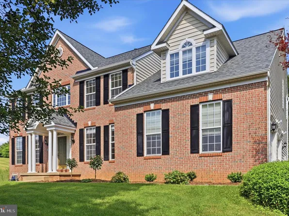 3505 Sea Pines Dr, Mount Airy, MD 21771