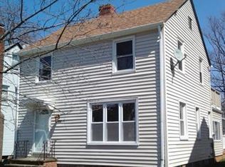 2231 Barrington Rd, University Heights, OH 44118