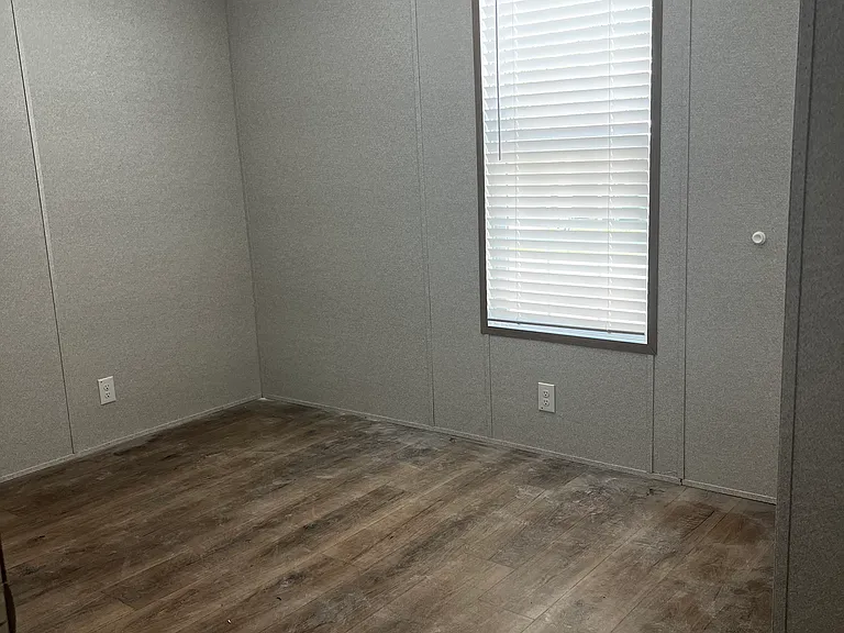622 Lake Tahoe Cir — Photo 8