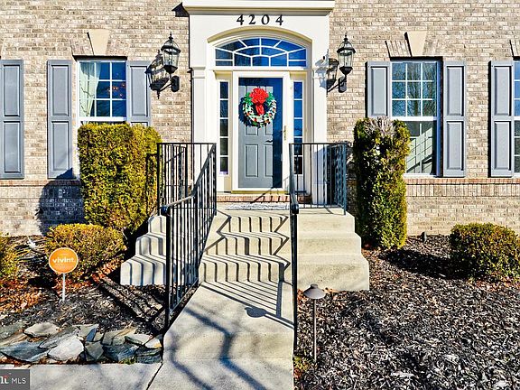 2nd image of 4204 Coakley Ln