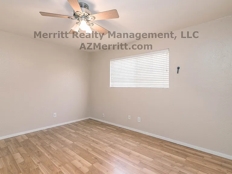 1646 N Mountain View Ave — Photo 18