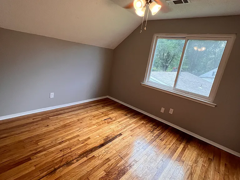 1569 Moss Point Dr — Photo 11
