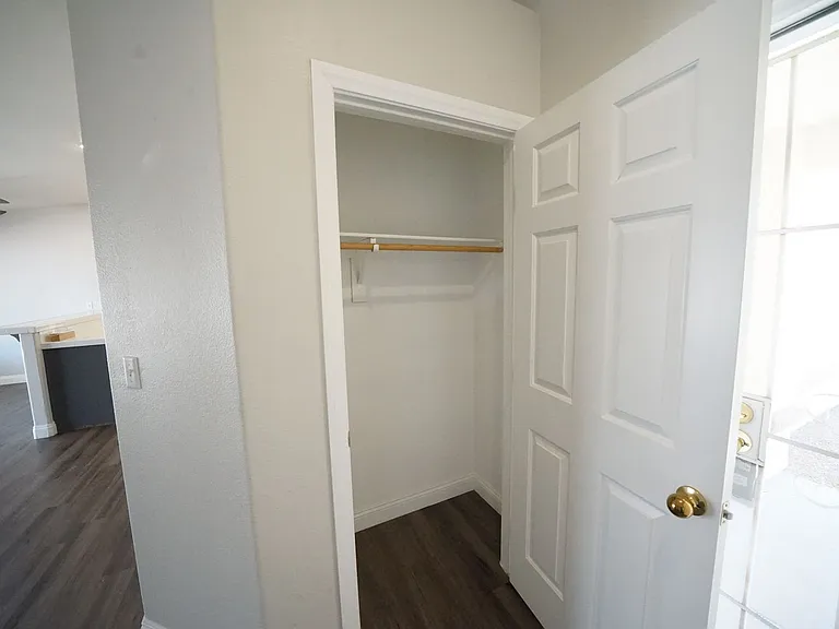 916 Clubview Dr #179-16-025 — Photo 6
