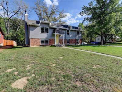 4937 NW Woody Creek Ln, Kansas City, MO, 64151