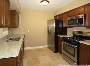 8083 Homestead Ave S, Cottage Grove, MN 55016