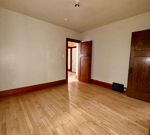 3rd image of 3530 N 39th St #1