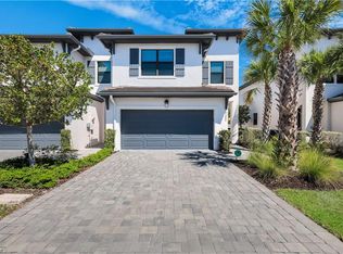 7550 Rockefeller DR, NAPLES, FL 34119
