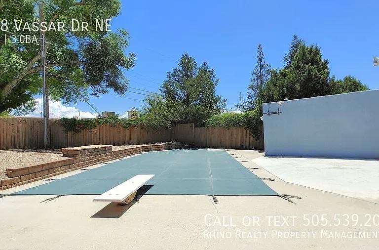 808 Vassar Dr NE — Photo 23