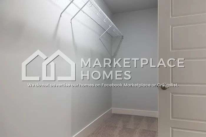 2070 Hyacinth Ln — Photo 23