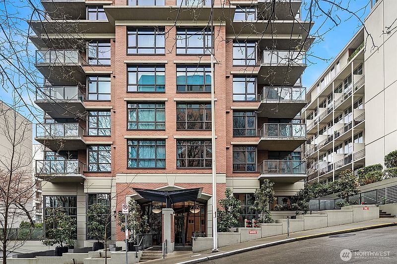 3rd image of 1420 Terry Avenue #603